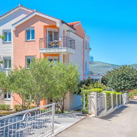 Villa Mihaela Trogir Exterior photo