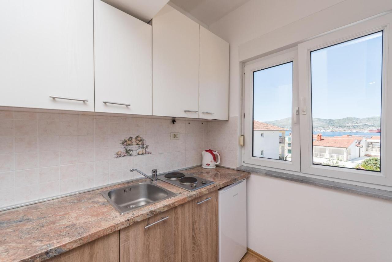 Villa Mihaela Trogir Exterior photo